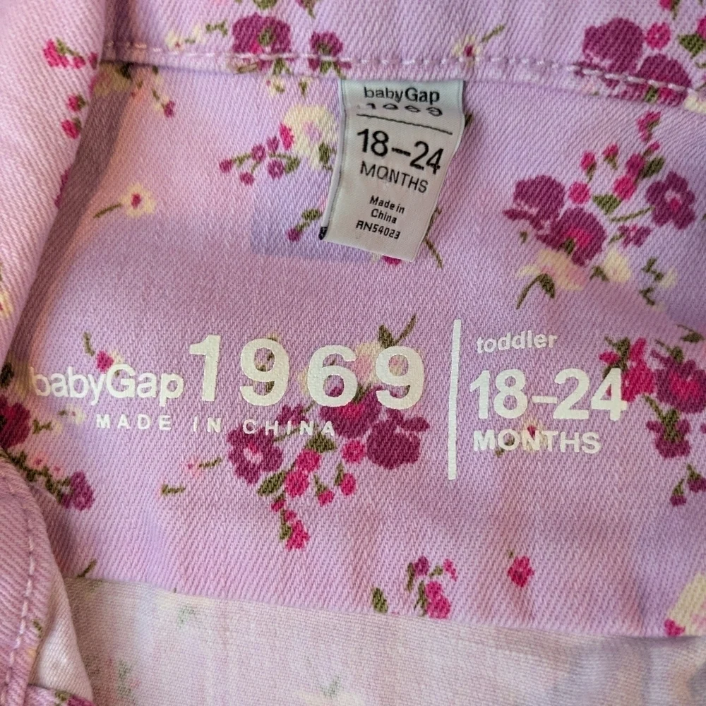GAP pre owned
